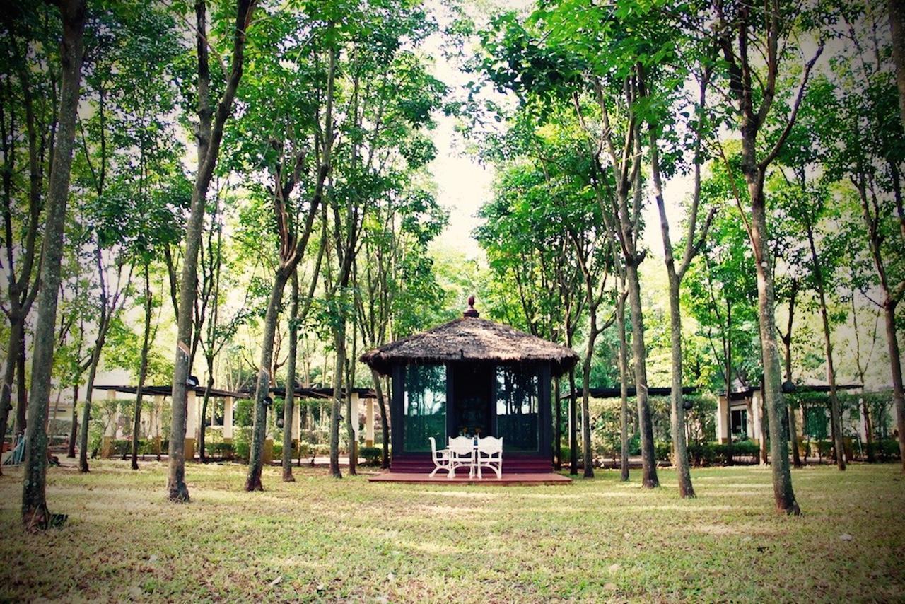 Hotel Singha Rubber Tree Sai Yok Exterior foto